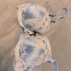 NWOT Victoria’s Secret Demi bra